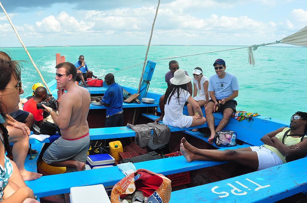 Dolphin Dhow Beach Safaris Vilanculos Eksteriør bilde